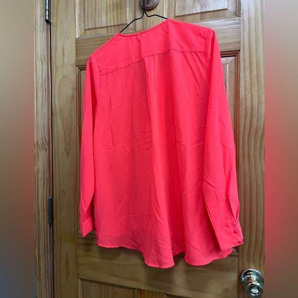 H&M coral flowy button down shirt size 8 - Picture 6 of 8